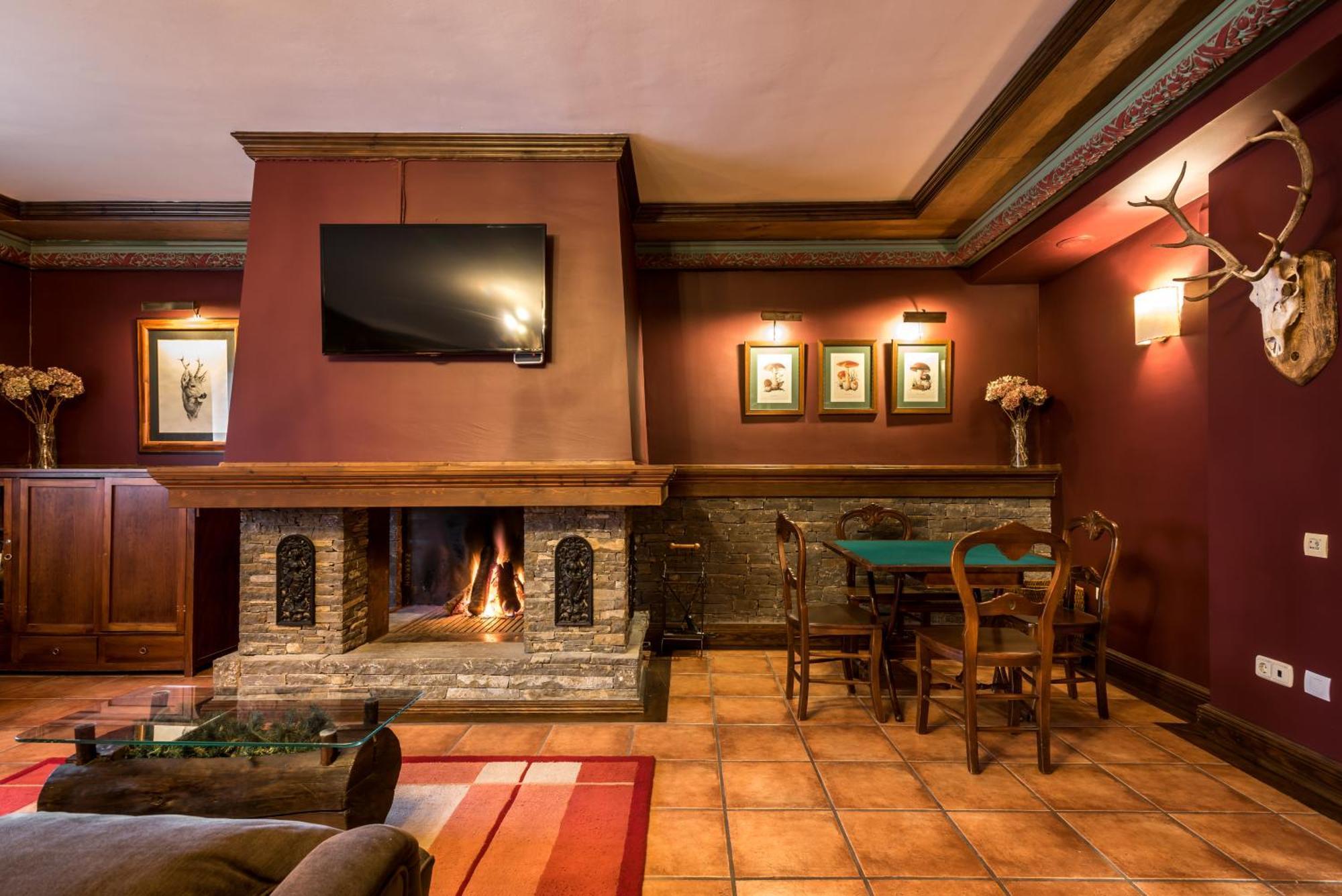 El Refugio De Aran Vielha Aparthotel Экстерьер фото